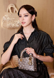 Nicha-Nuttanicha-(7) Nicha-Nuttanicha-(7)