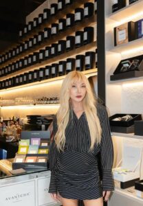 Bryan-Tan-022-Graceful Bryan-Tan-022-Graceful