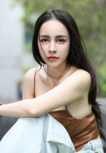 Prisana-Sritachote-014-Lovely