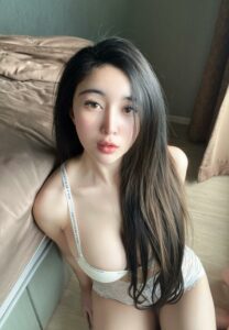 Alice-Mickey-033-Beautiful