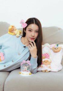 Namtan-Tipnaree-020-Dazzling