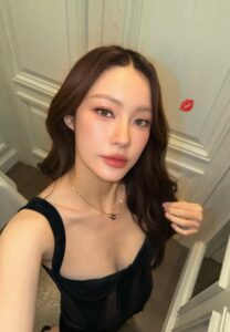 Namtan-Tipnaree-028-Stunning