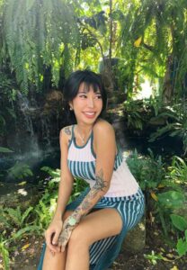 itsjinnyka-029-Attractive