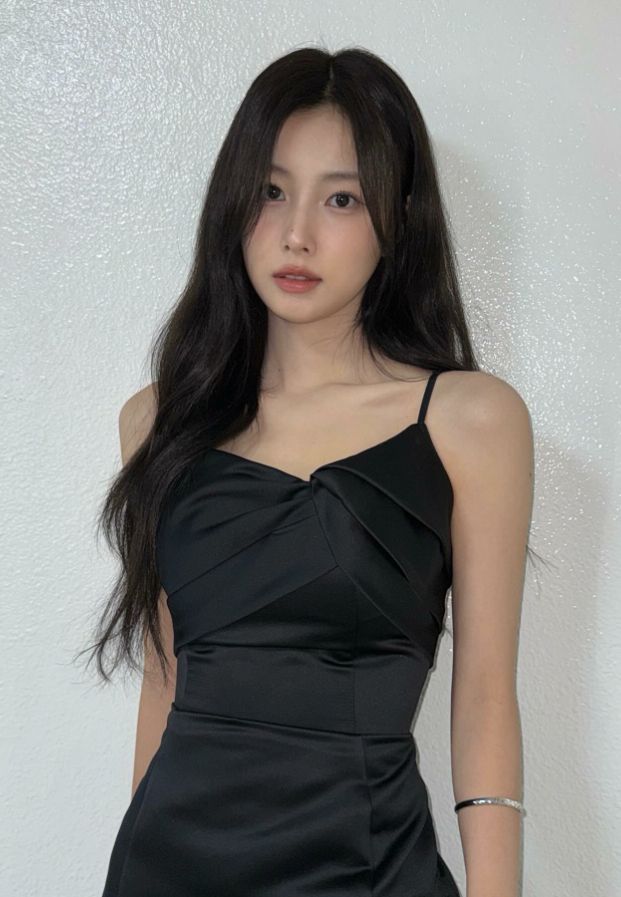 Kang Hyewon