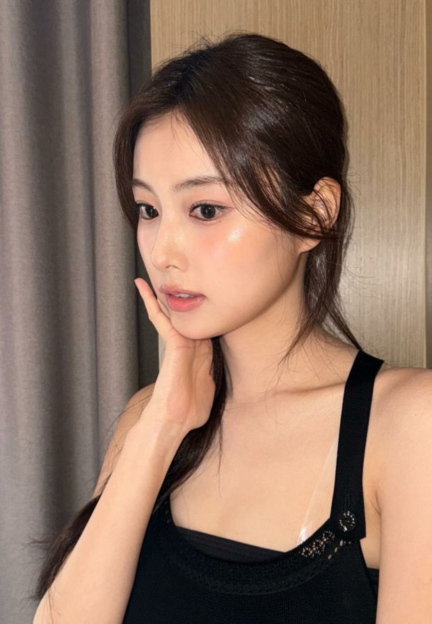 Kang Hyewon