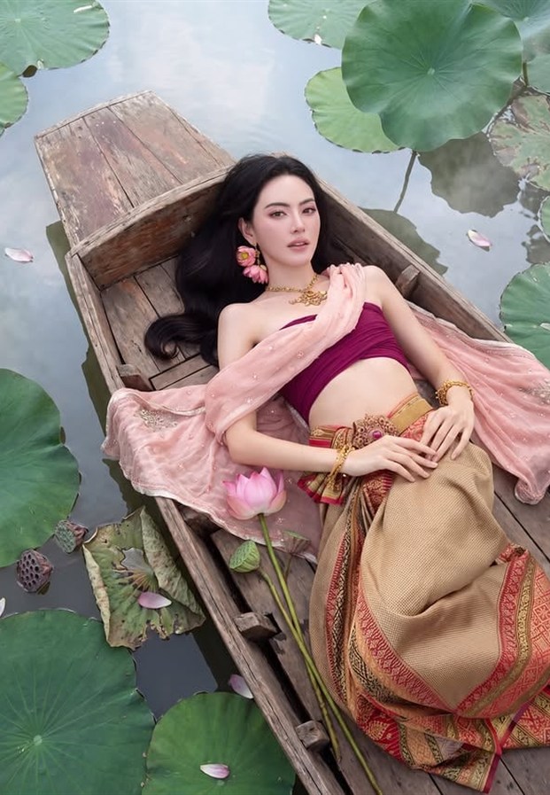 ใหม่ ดาวิกา ลุคไทยสวย