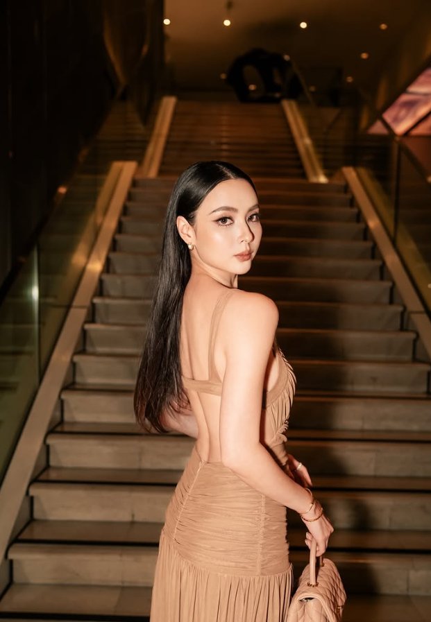 ภาพจาก Instagram ของ มุกดา นรินทร์รักษ์ หมายเลข 5
