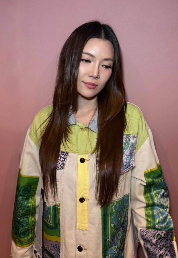 Nooknik Pimphat นุคนิค พิมพ์ภัสร์