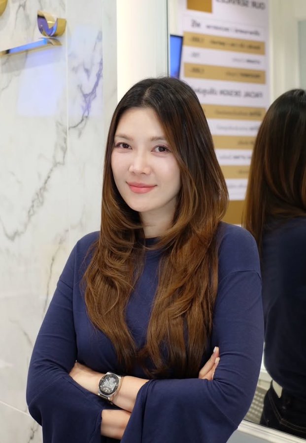 นุคนิค พิมพ์ภัสร์