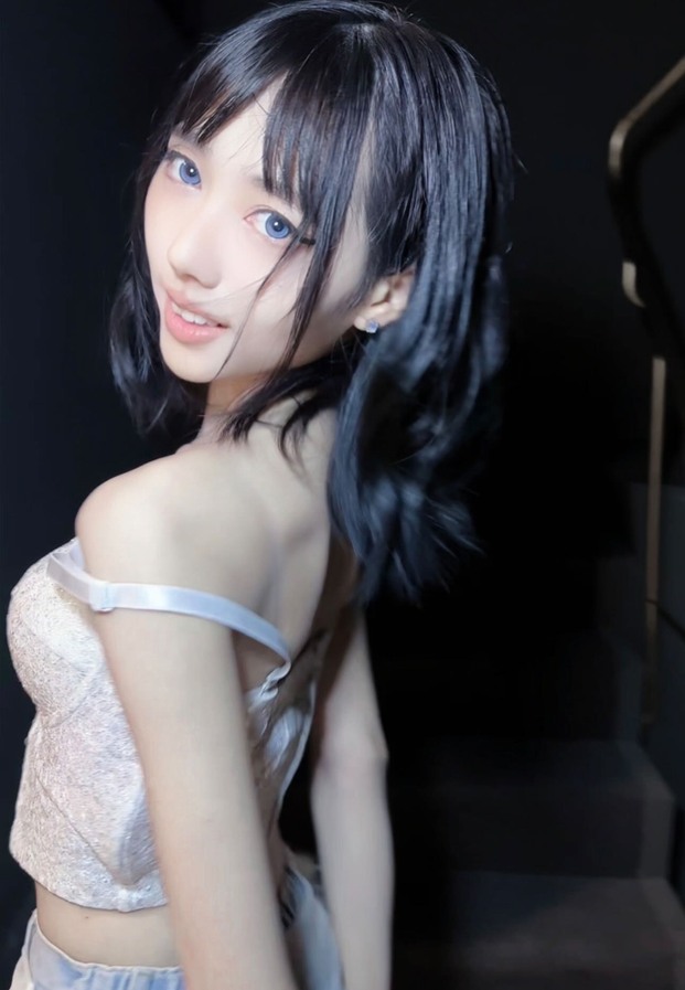ฟ้าใส อัญญา เส้นทางในวงการ