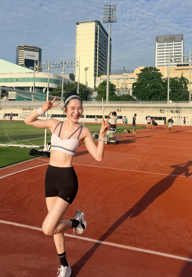 ปันปัน สุทัตตา ลุคถ่ายแบบ