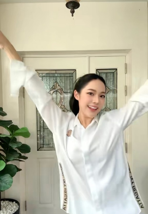 ทับทิม อัญรินทร์ จาก Instagram