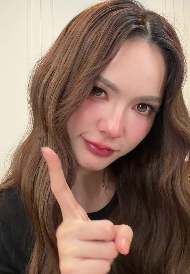 ชาล็อต ออสติน ประวัติ Charlotte Austin