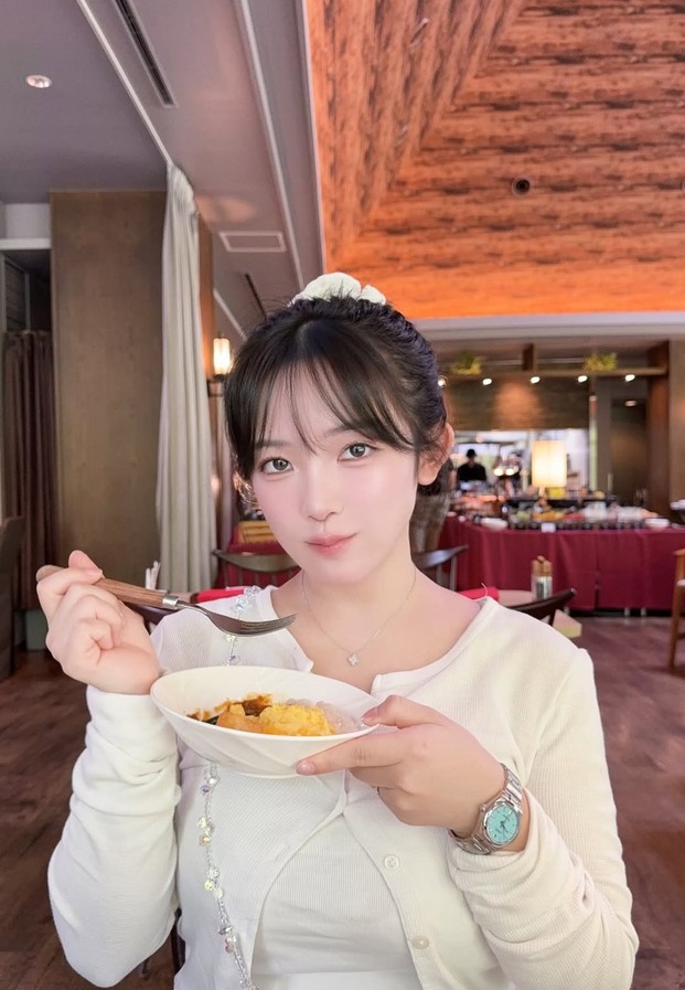 ช่องทางติดตาม จุน อามากิ