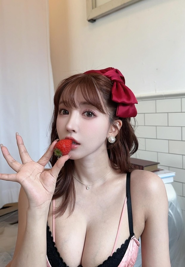 ยูอะ มิคามิ ประวัติ Yua Mikami