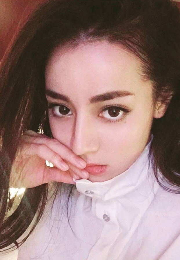ตี๋ลี่เร่อปา ประวัติ Dilraba Dilmurat